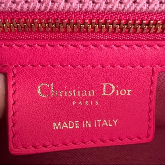 Christian Dior Macrocannage Caro Crossbody Medium Pink Denim - Picture 14 of 15